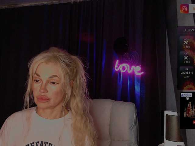 Margo77-1 live cam on BongaCams