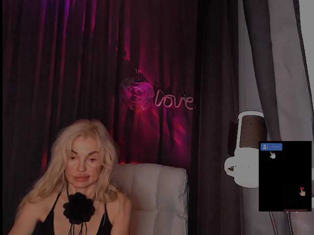 Margo77-1 live cam on BongaCams