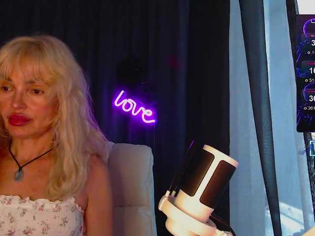 Margo77-1 live webcam show
