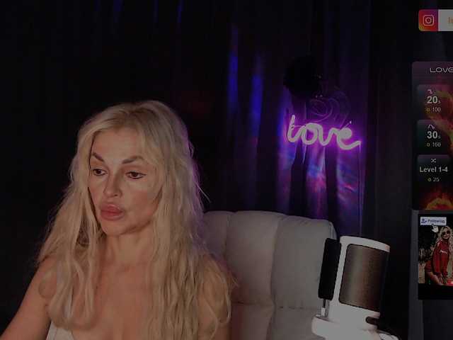 Margo77-1 live cam on BongaCams