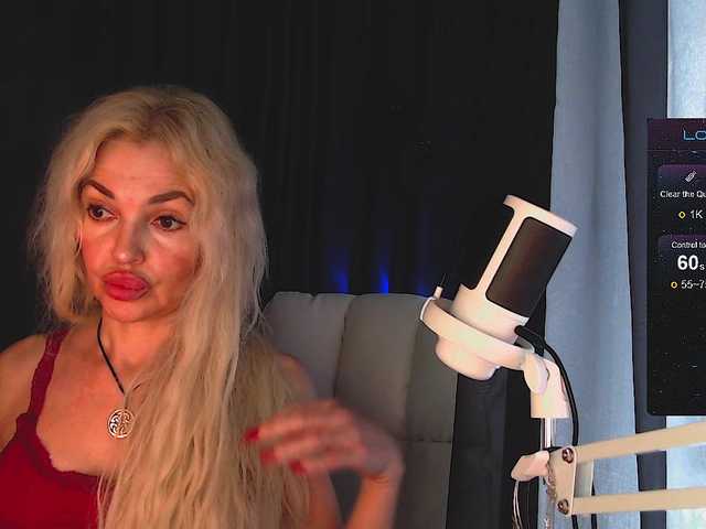 Margo77-1 live cam on BongaCams