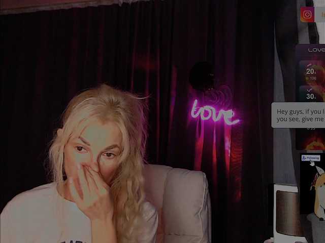 Margo77-1 live cam on BongaCams