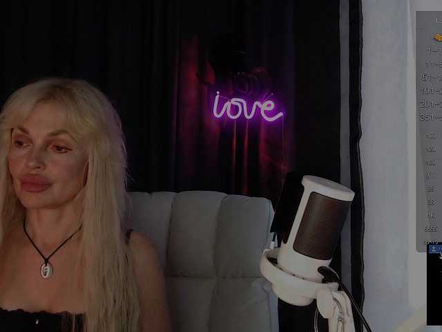 Margo77-1 live webcam show