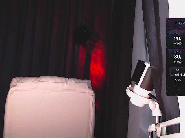 Margo77-1 live cam on BongaCams