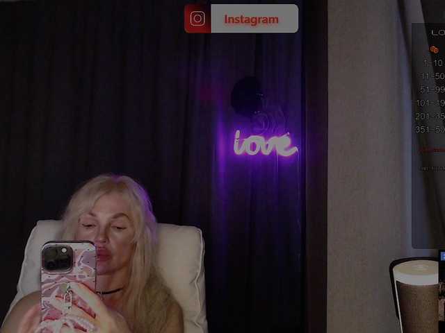 Margo77-1 live cam on BongaCams