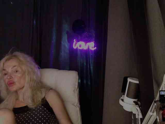 Margo77-1 Live Webcam on BongaCams