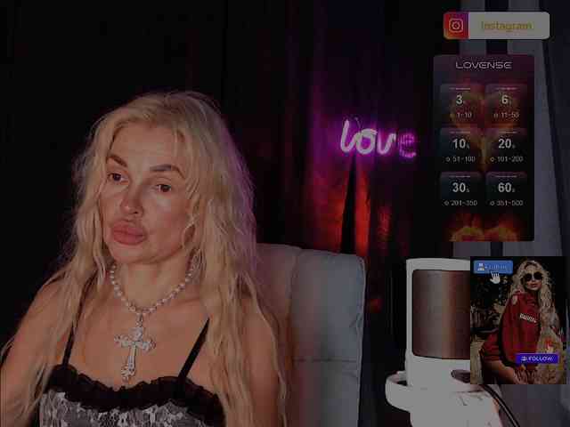 Margo77-1 live female cam on bongacams