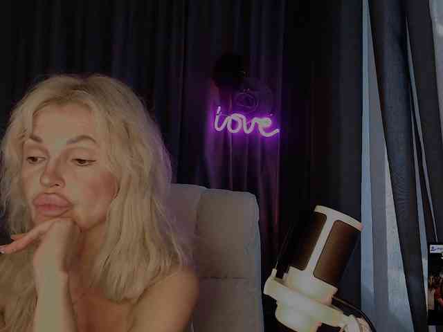 margo77-1's live room