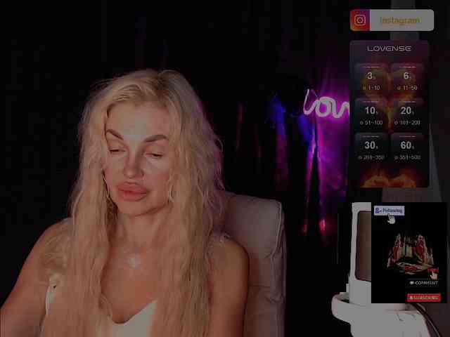 Margo77-1 live female cam on bongacams