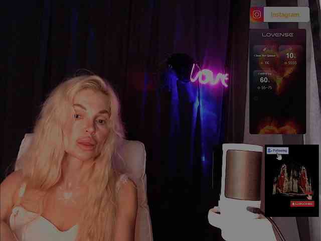 Margo77-1 live female cam on bongacams