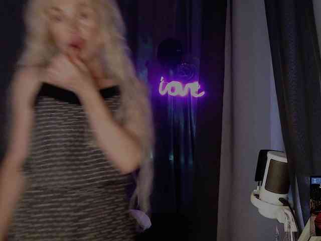 Margo77-1 Live Webcam on BongaCams