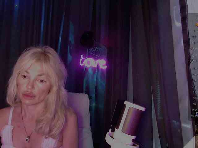 margo77-1's live room