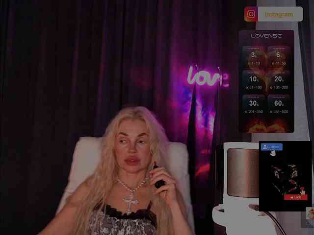 Margo77-1 live female cam on bongacams