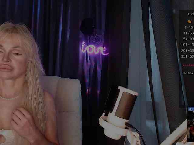 margo77-1's live room