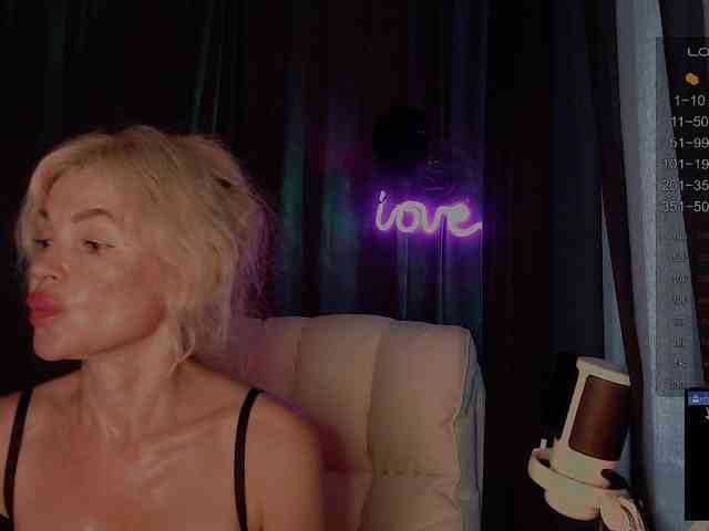 Margo77-1 Live Webcam on BongaCams