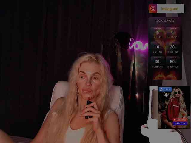 Margo77-1 live female cam on bongacams