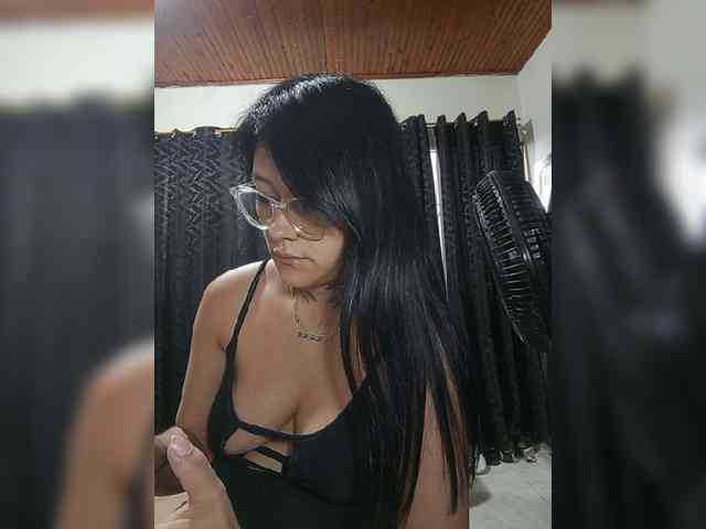 katy-bello webcam