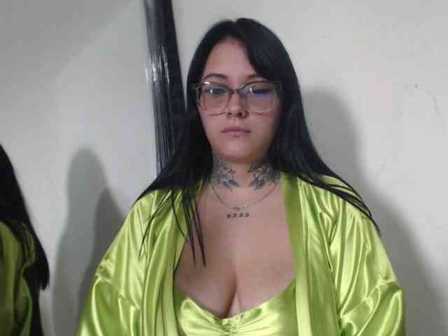 katy-bello webcam