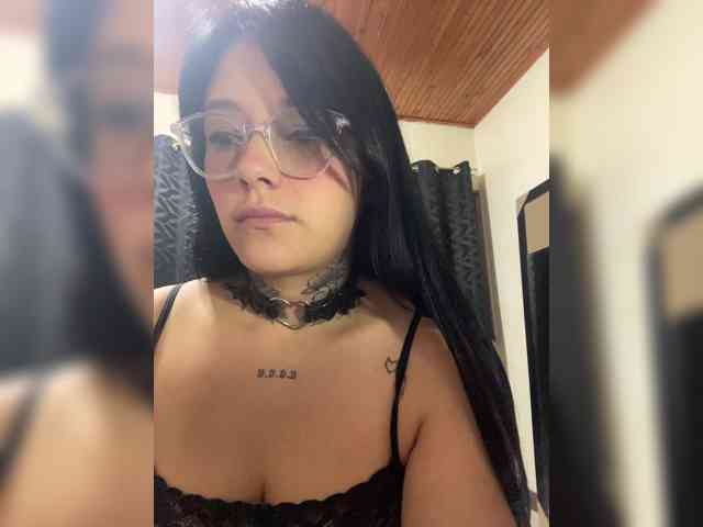 katy-bello webcam