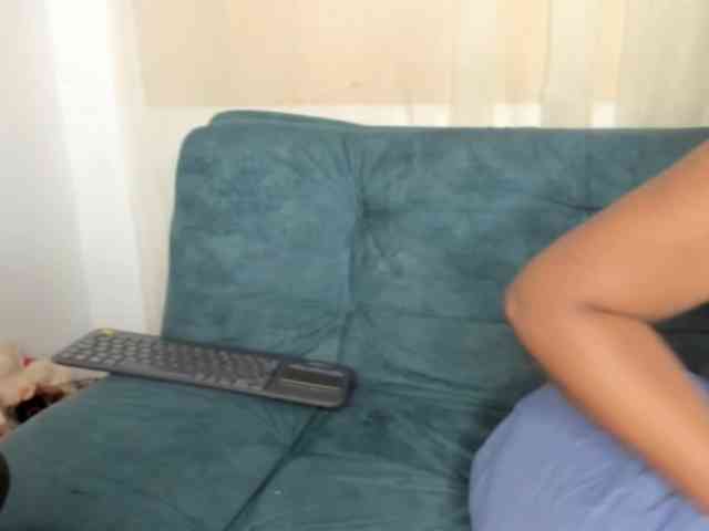 CarolinnaGomez webcam