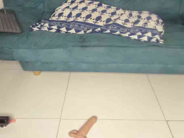 CarolinnaGomez webcam