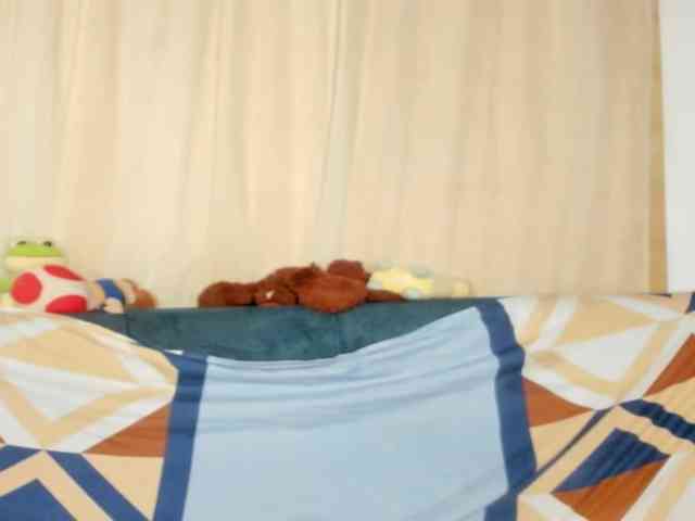 carolinnagomez's live room