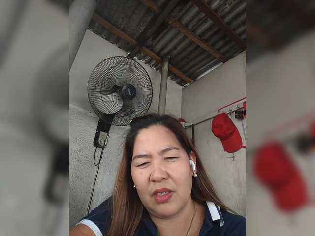 Harneytrix's BongaCams show and profile