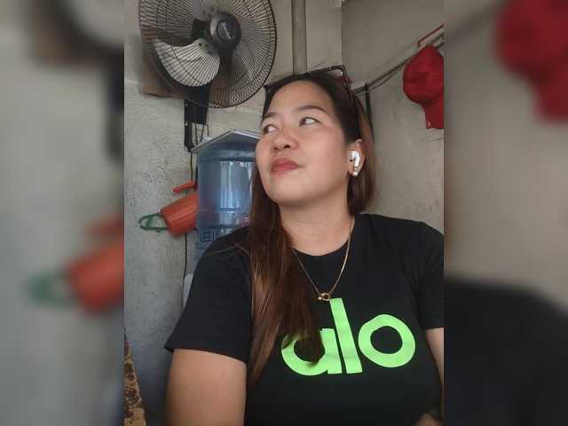 Harneytrix's BongaCams show and profile