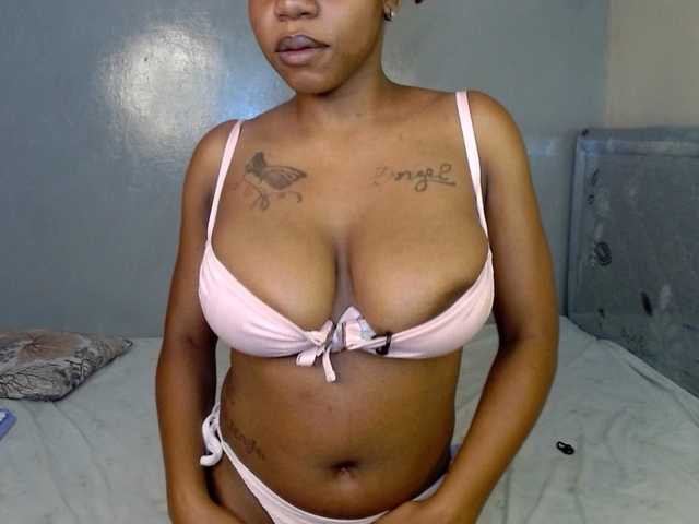 Royal309 live cam on BongaCams