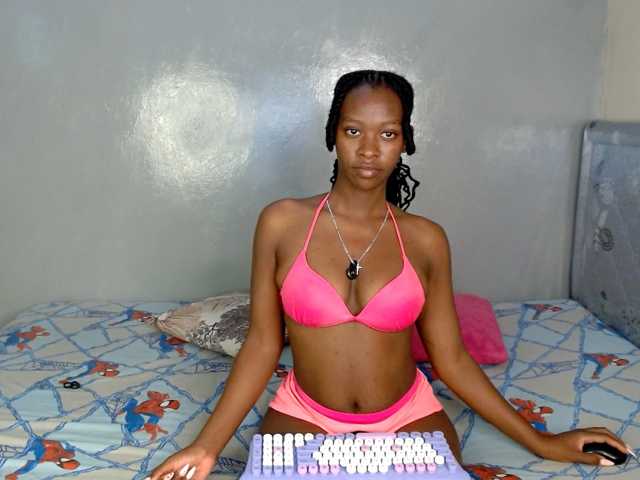 Royal309 live cam on BongaCams