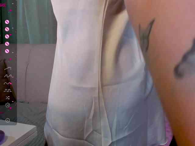 Ashley-Nicks webcam
