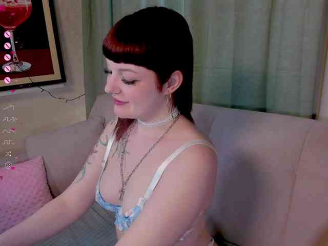 Ashley-Nicks webcam