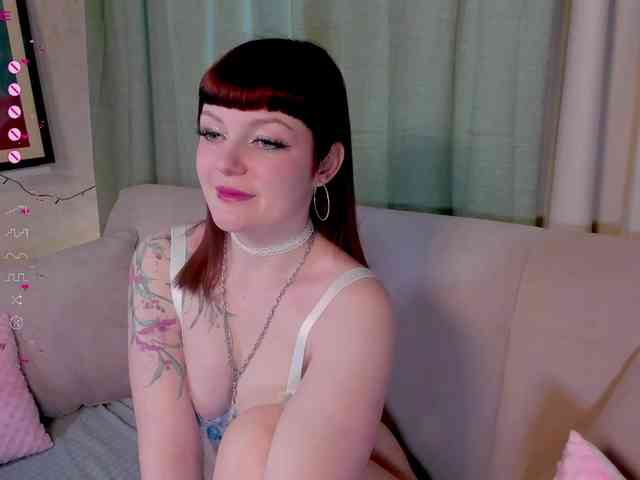 Ashley-Nicks webcam