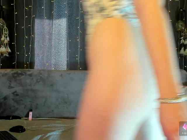 Ashley-Nicks webcam