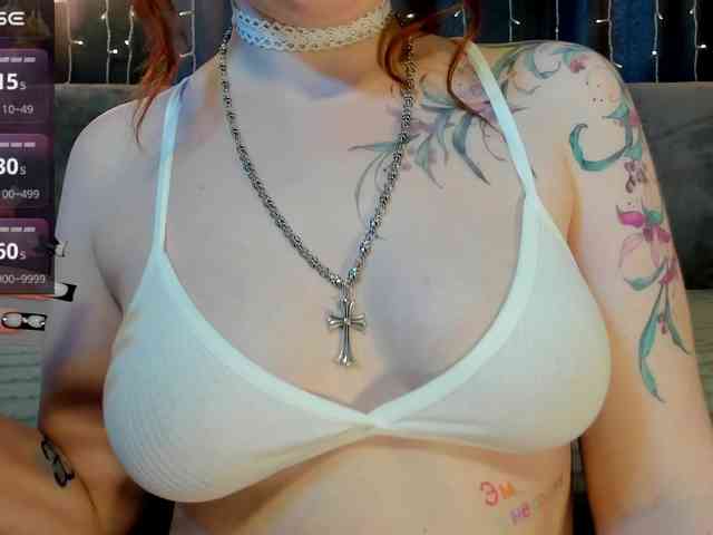 Ashley-Nicks webcam