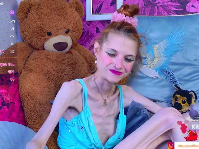 KittyRaine live cam on BongaCams