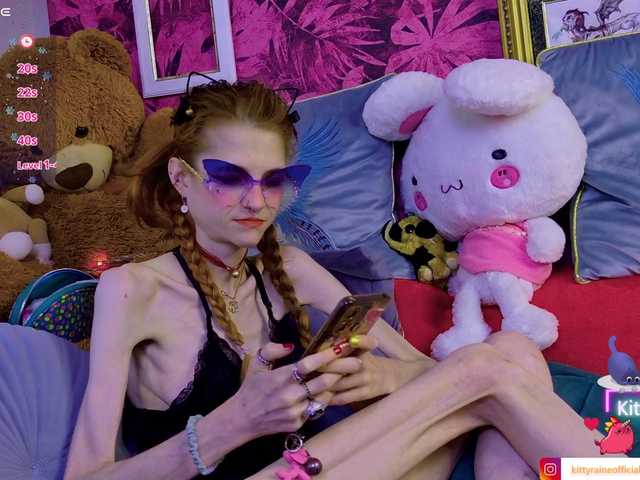 KittyRaine live cam