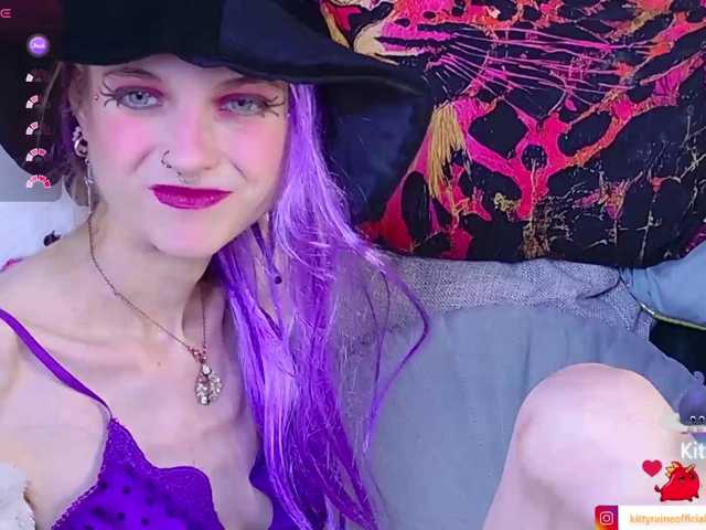 KittyRaine live cam on BongaCams