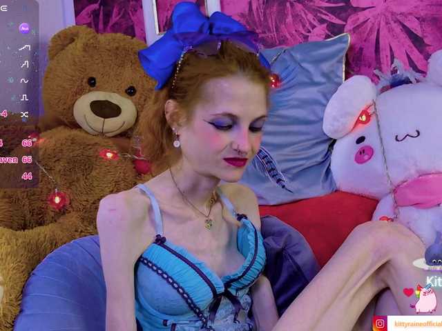 KittyRaine live cam on BongaCams