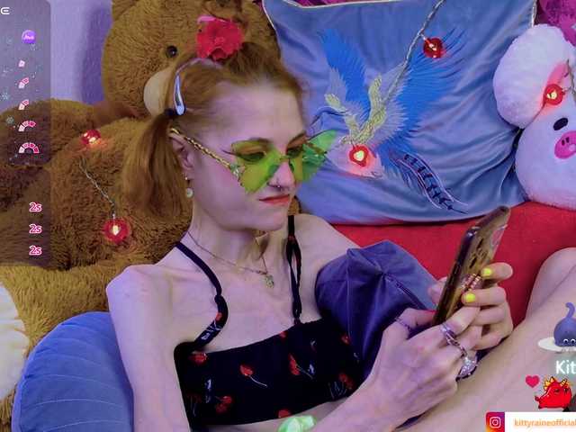 KittyRaine live cam on BongaCams