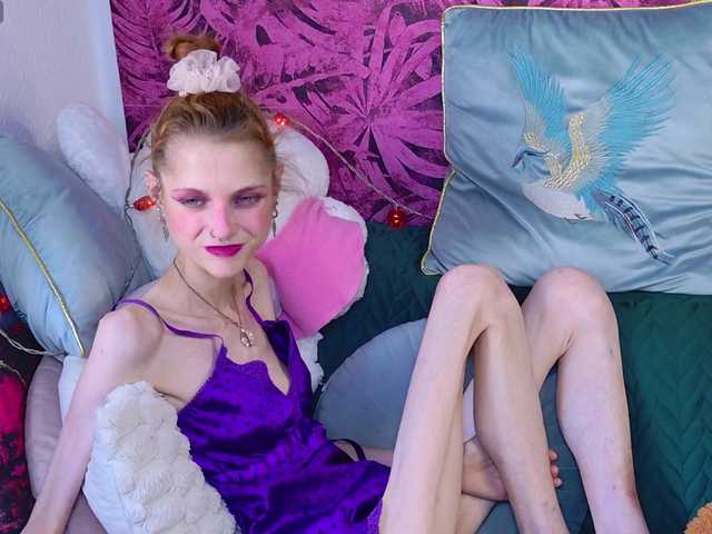 KittyRaine live cam on BongaCams