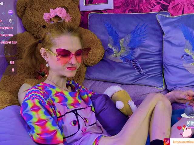 KittyRaine live cam on BongaCams