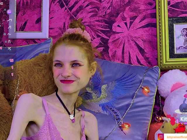 KittyRaine live cam on BongaCams