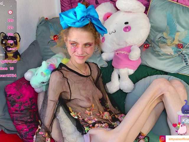 KittyRaine live cam on BongaCams