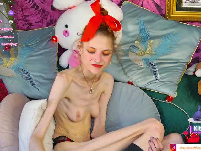 KittyRaine live cam on BongaCams