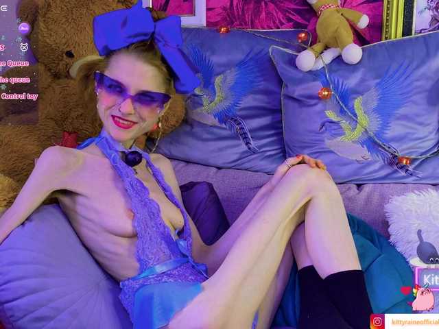 KittyRaine live cam on BongaCams