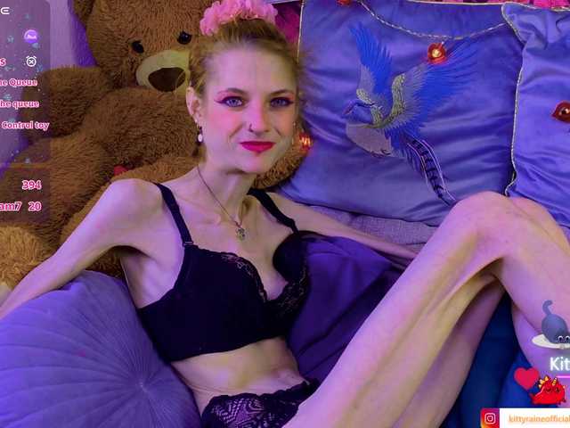 KittyRaine live cam on BongaCams