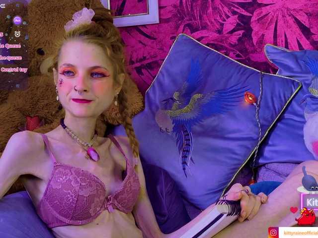 KittyRaine live cam on BongaCams