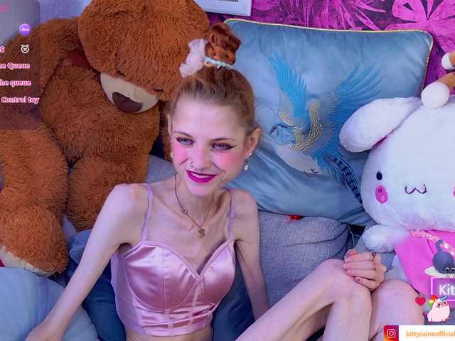 KittyRaine live cam on BongaCams