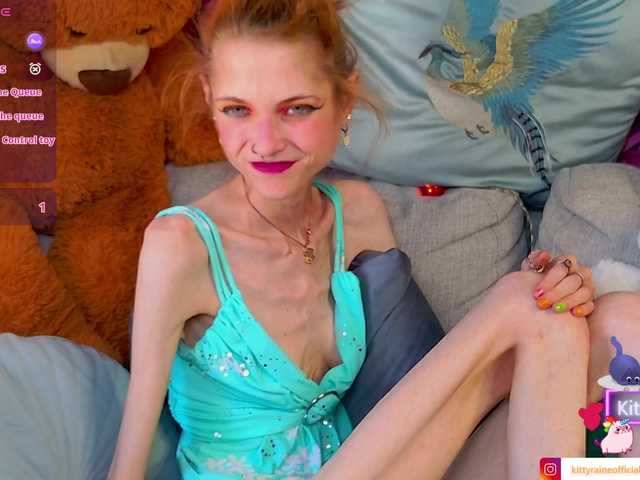 KittyRaine live cam on BongaCams